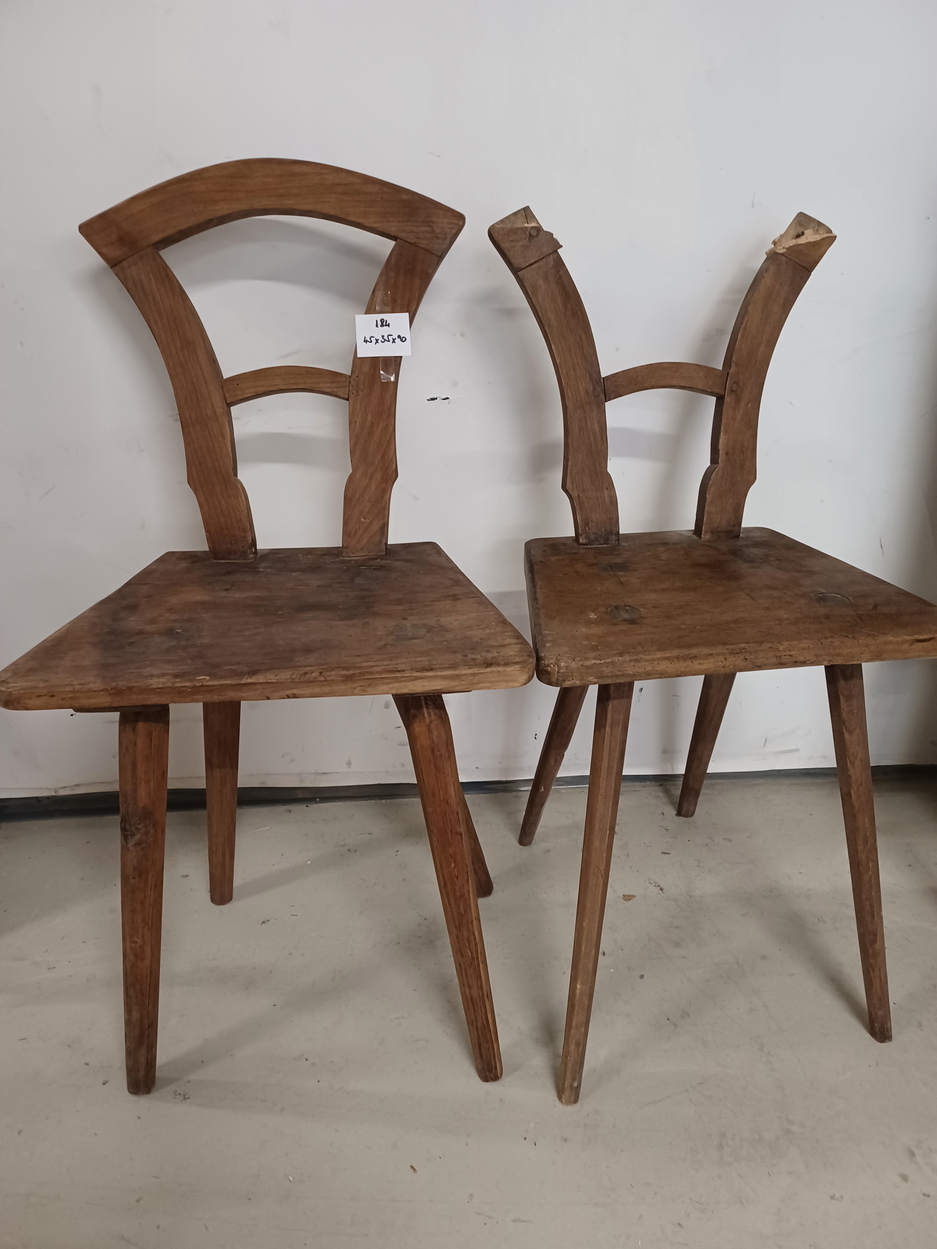 1184. Bauernstühle