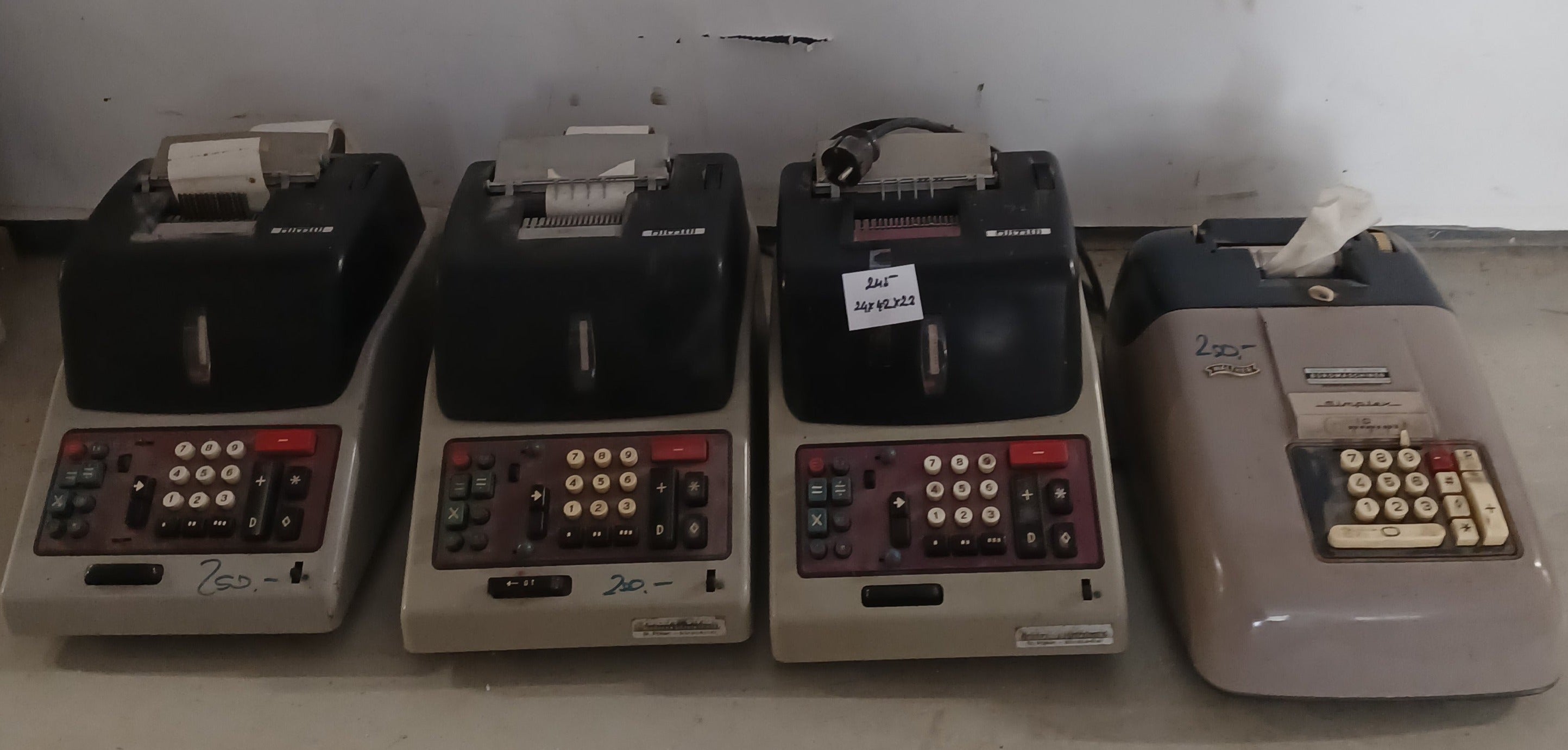 2245. alte Rechenmaschine