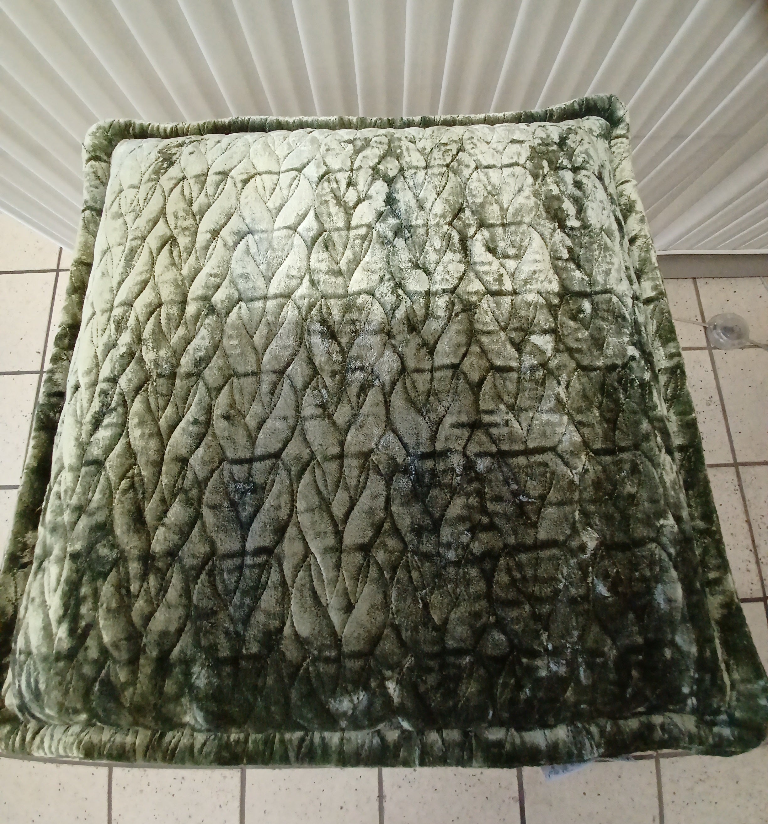 MG1989 Hocker