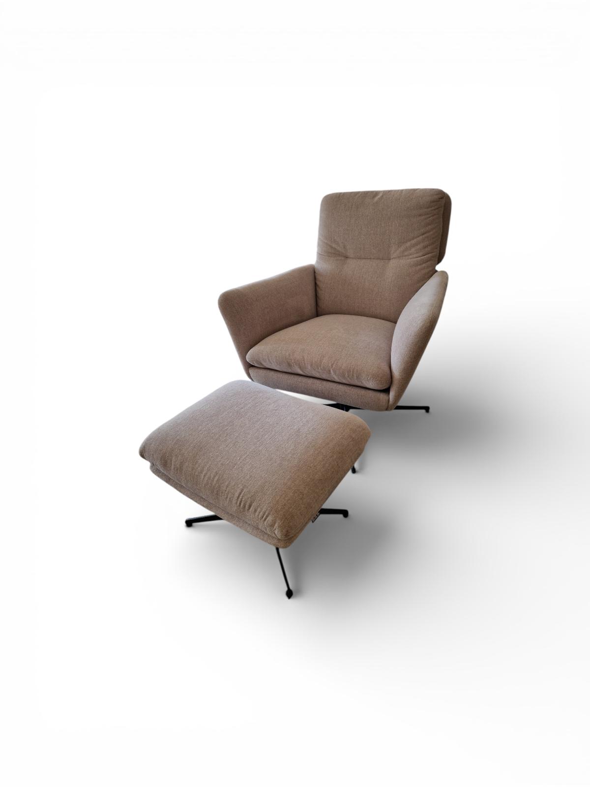 MG 1117 AMY Drehsessel