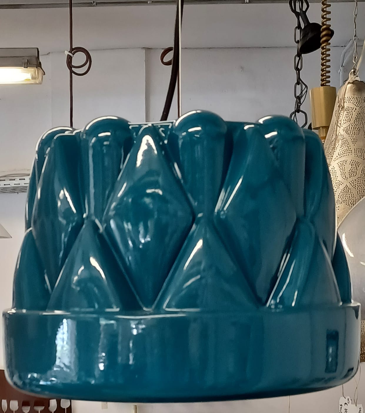 10082 Hängelampe türkis blau Gugelhupf