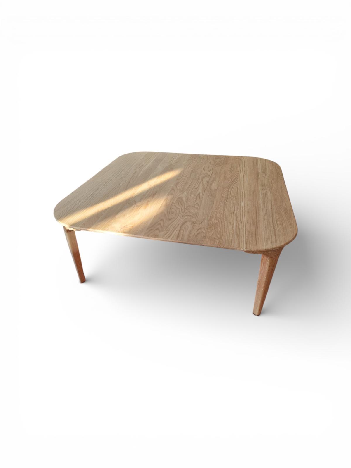 MG 1122 CASUAL Couchtisch