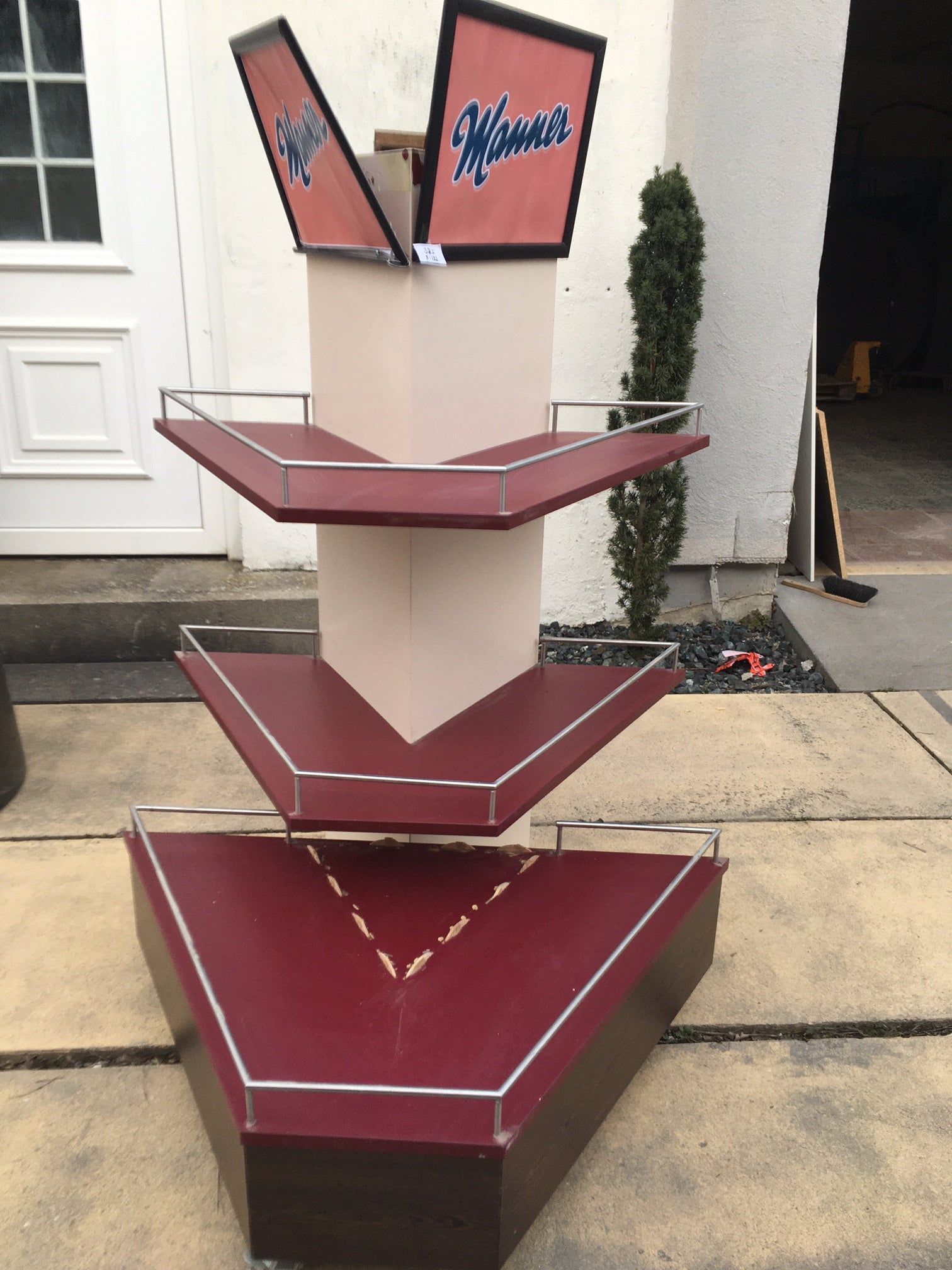 1385 Manner Shop Möbel