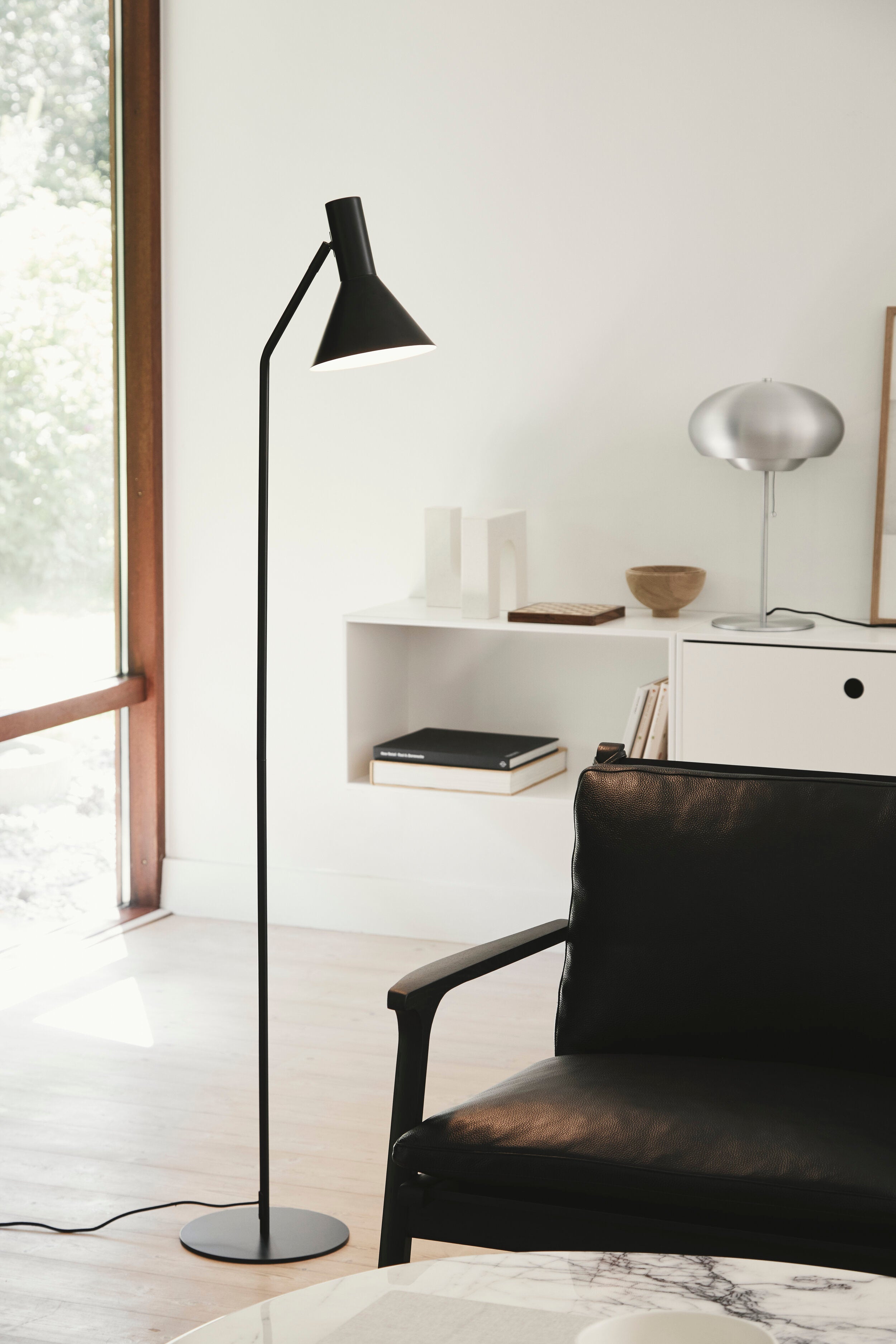 MG1378 Bodenleslampe 2025