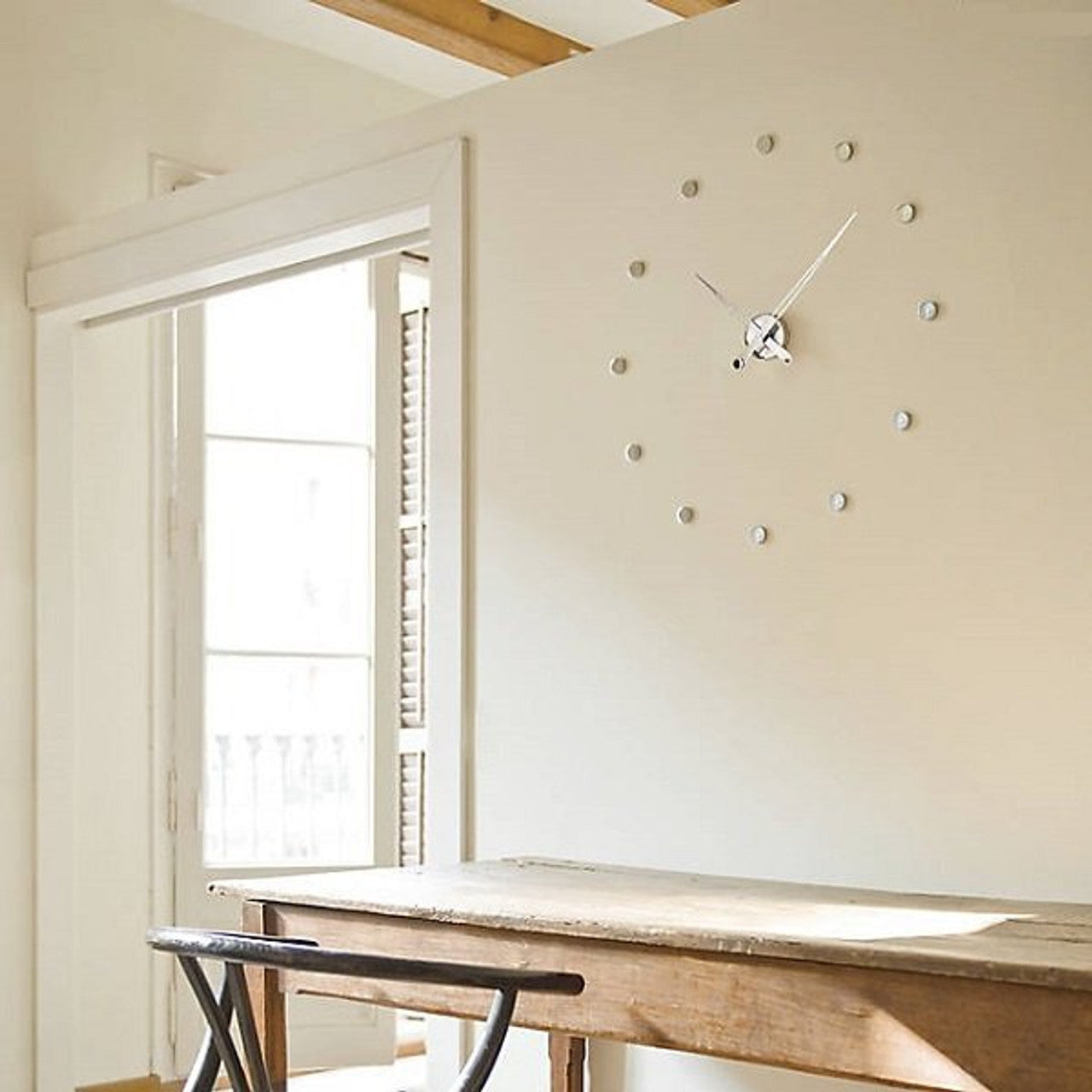 MG1498 Wanduhr 2026