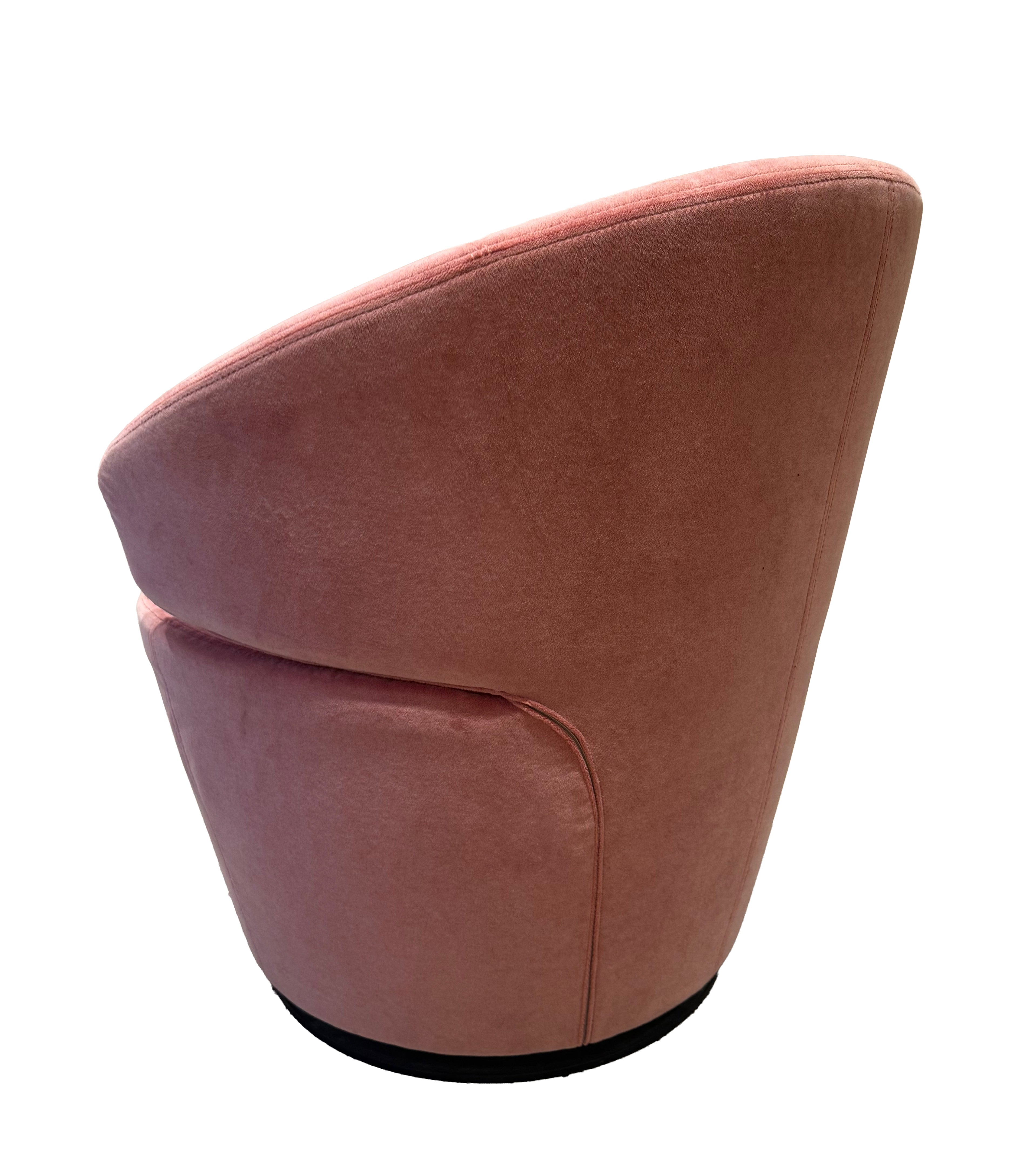 MG1221 Drehfauteuil 2024