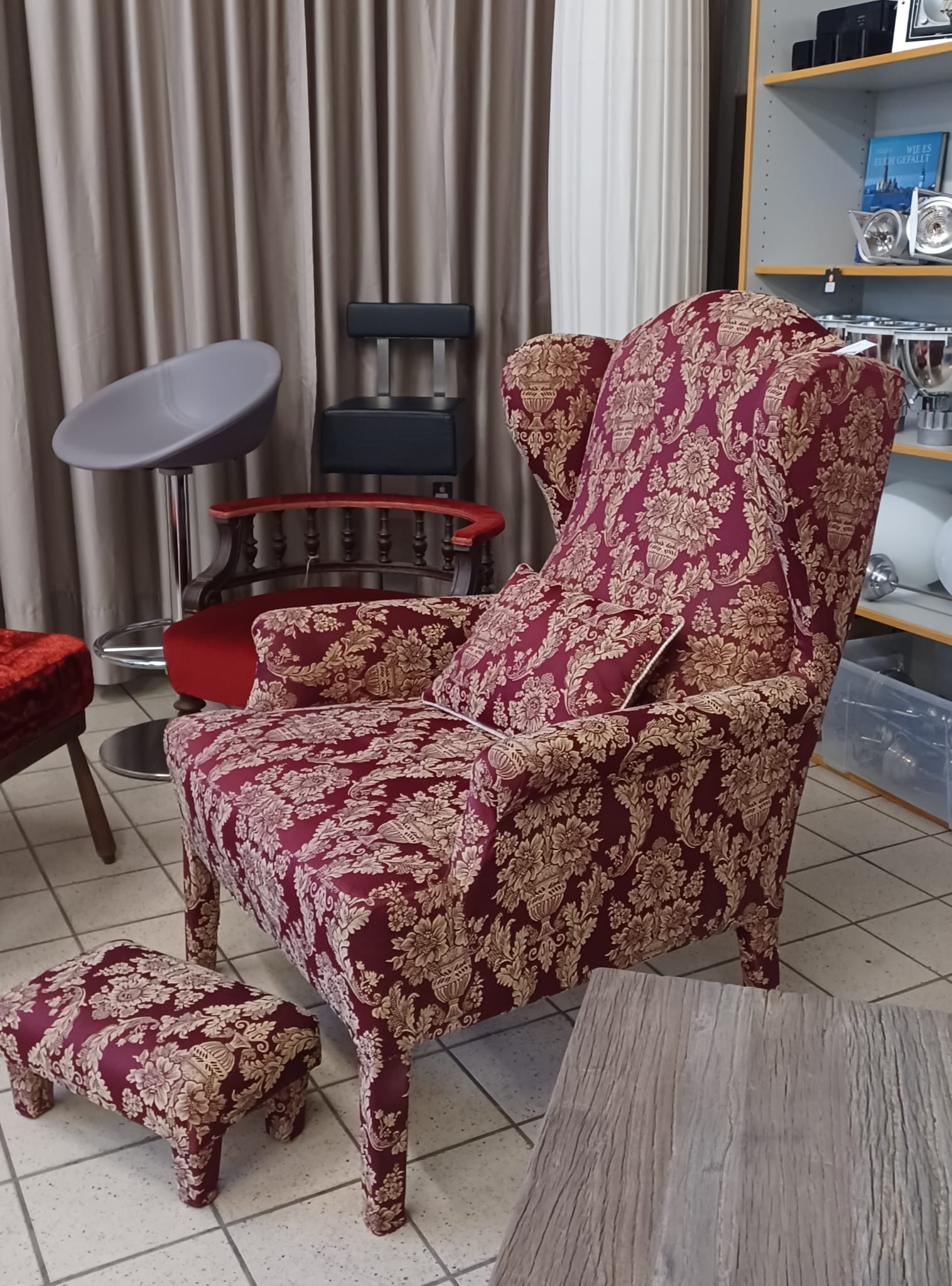 1491 Ohrenfauteuil
