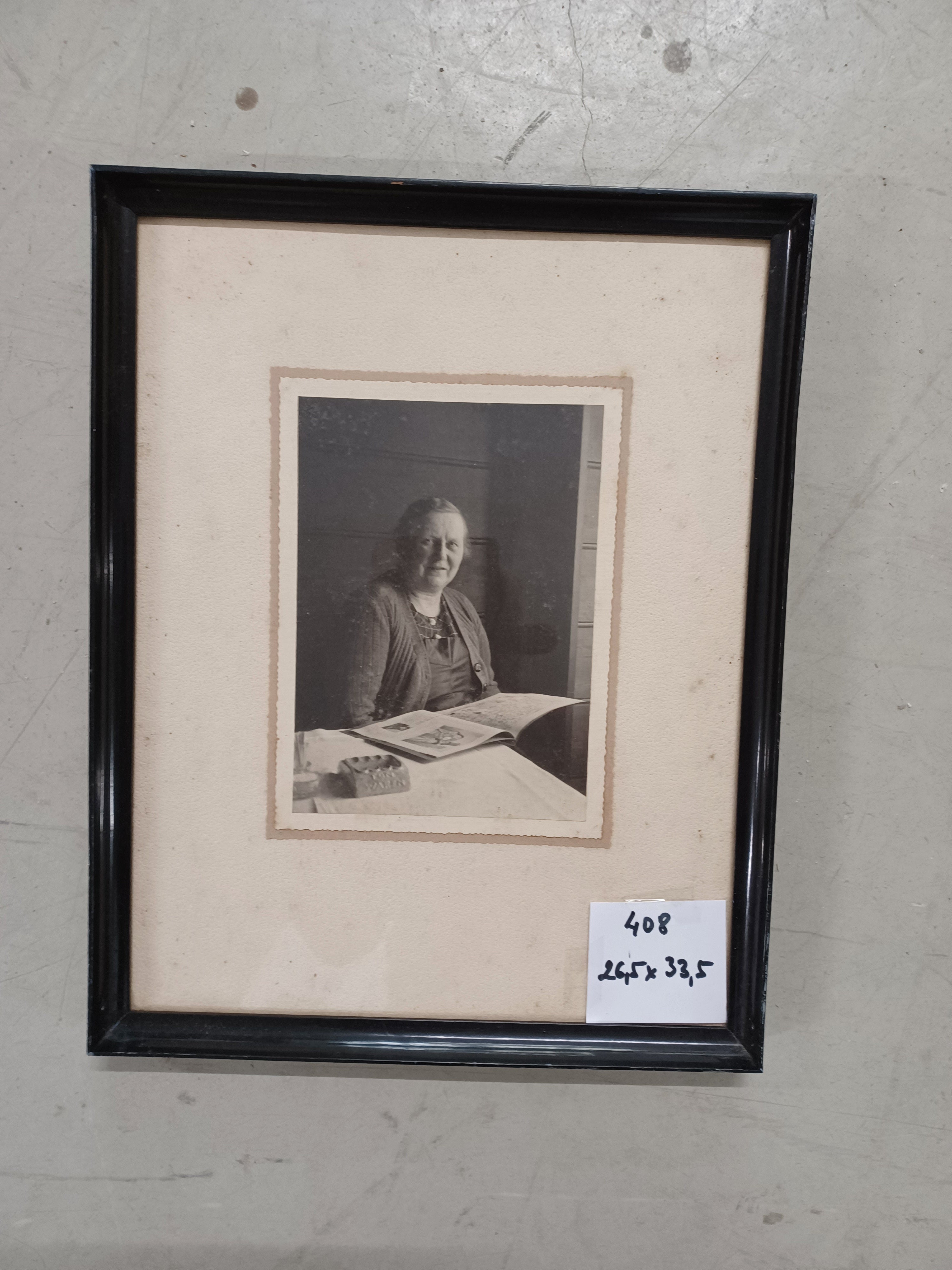 0408.  Bild mit Rahmen